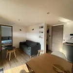 דירה Le Cozy De Bouvacote Avec Vue Panoramique Et Sauna