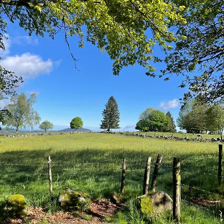 Le Cozy De Bouvacote Avec Vue Panoramique Et Sauna Apartamento