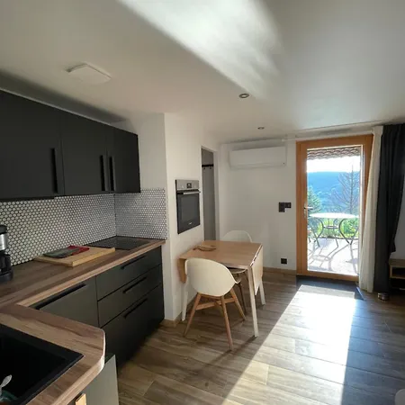 Le Cozy De Bouvacote Avec Vue Panoramique Et Sauna Apartamento